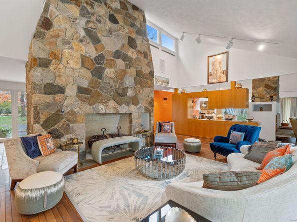 88 Starin Drive, Stamford CT 06902