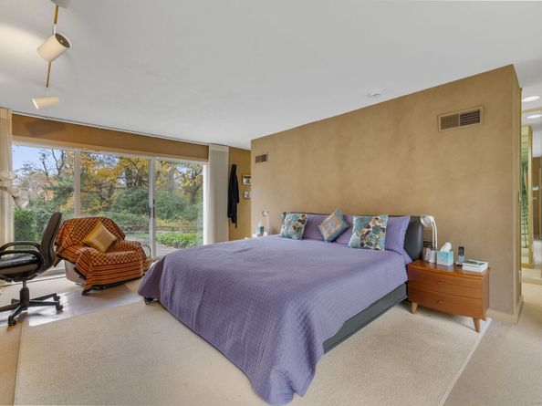 88 Starin Drive, Stamford CT 06902