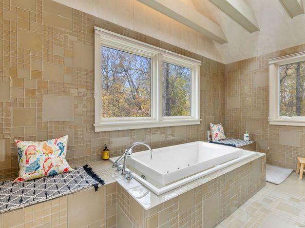 88 Starin Drive, Stamford CT 06902