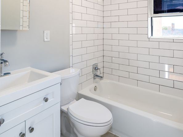 23 Standish Road APT 2, Stamford CT 06902