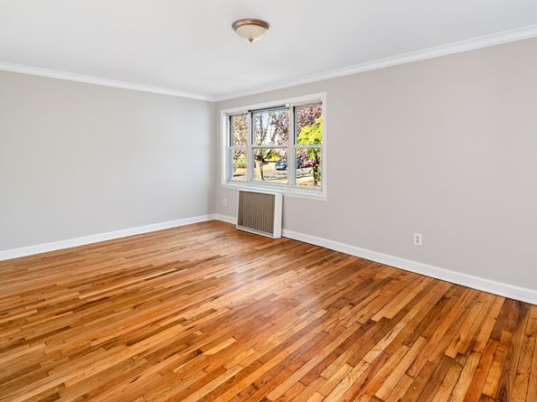 23 Standish Road APT 2, Stamford CT 06902