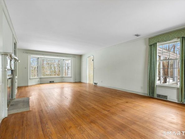 77 Winfield Lane, New Canaan CT 06840