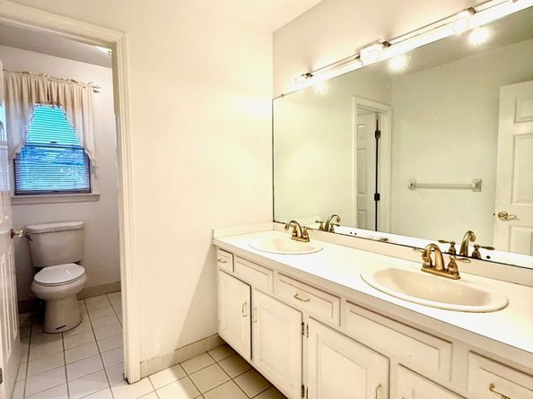 Undisclosed Address #24132976, New Canaan CT 06840