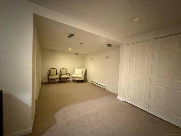 Undisclosed Address #24132976, New Canaan CT 06840