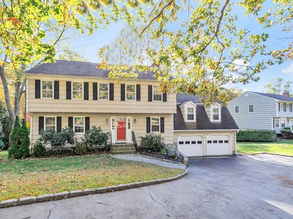 15 Blackberry Road, Trumbull CT 06611