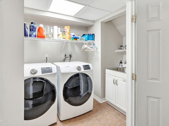 15 Blackberry Road, Trumbull CT 06611