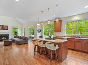 360 Nutmeg Lane 360, Stratford CT 06614