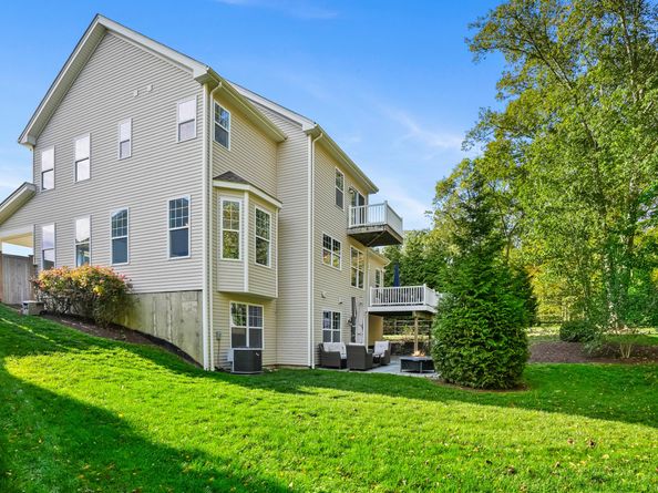 360 Nutmeg Lane 360, Stratford CT 06614