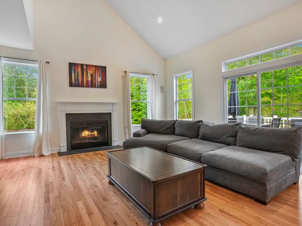 360 Nutmeg Lane 360, Stratford CT 06614