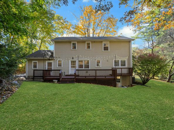 19 Littlebrook Road, Darien CT 06820