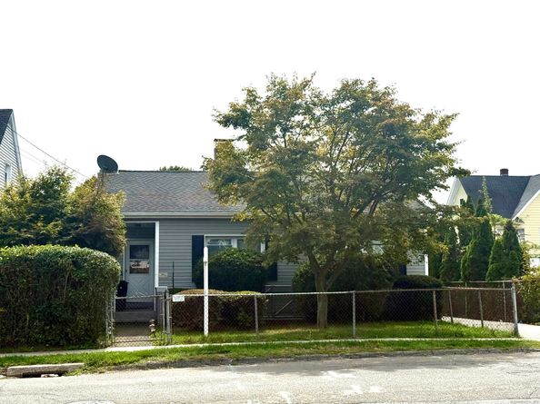 445 Canaan Road, Stratford CT 06614