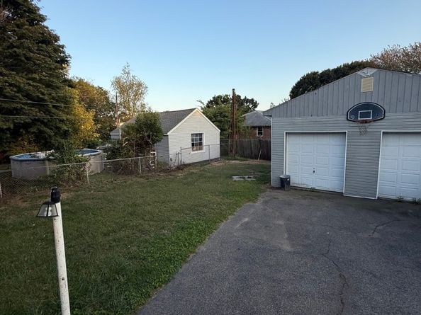 445 Canaan Road, Stratford CT 06614