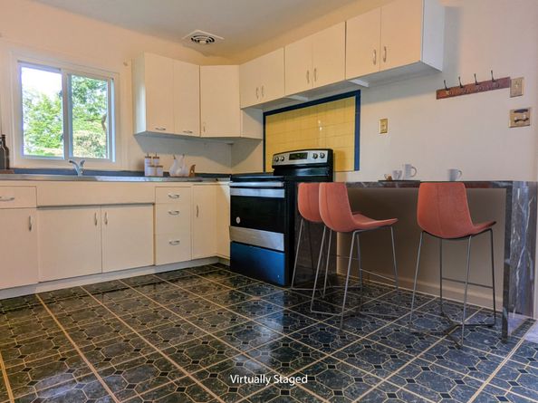44 Boulevard Drive, Danbury CT 06810