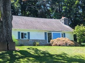 44 Boulevard Drive, Danbury CT 06810
