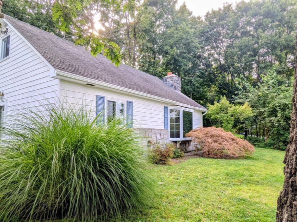 44 Boulevard Drive, Danbury CT 06810
