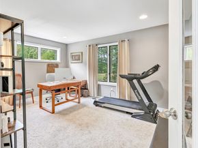 28 Strawberry Lane, Shelton CT 06484