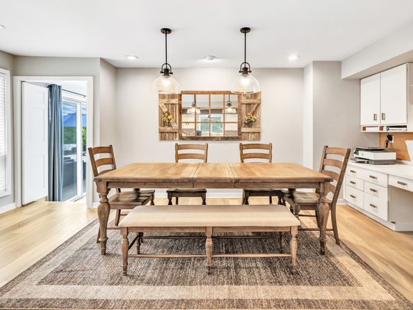28 Strawberry Lane, Shelton CT 06484
