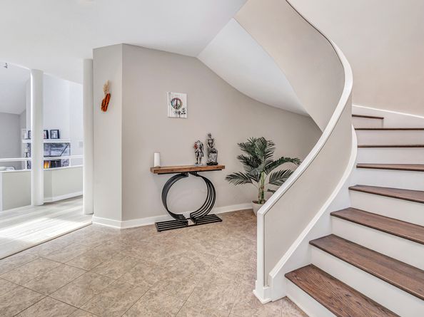 28 Strawberry Lane, Shelton CT 06484