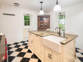 180 Summer Street, New Canaan CT 06840