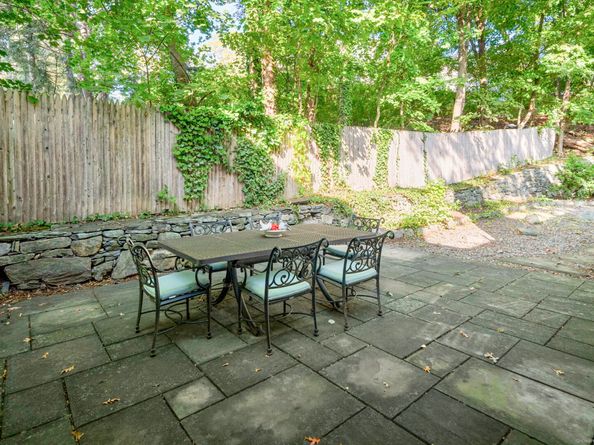 180 Summer Street, New Canaan CT 06840