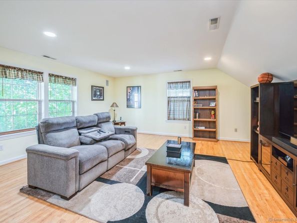 4 Twin Ledge Road 4, Norwalk CT 06854
