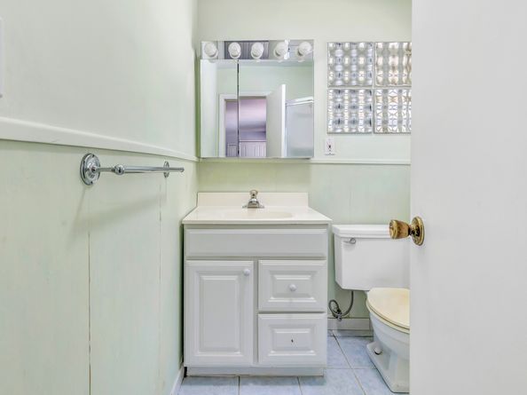 17 Old Orchard Lane, Trumbull CT 06611