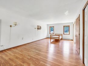 17 Old Orchard Lane, Trumbull CT 06611