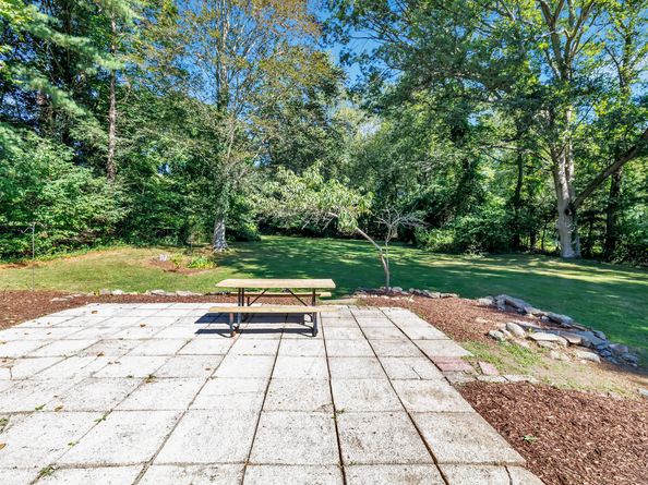 17 Old Orchard Lane, Trumbull CT 06611