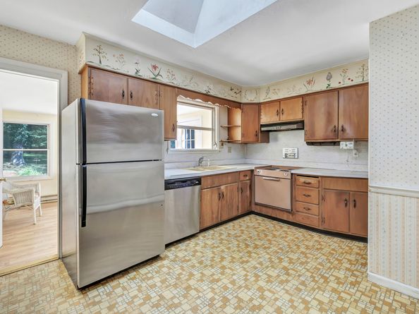 17 Old Orchard Lane, Trumbull CT 06611