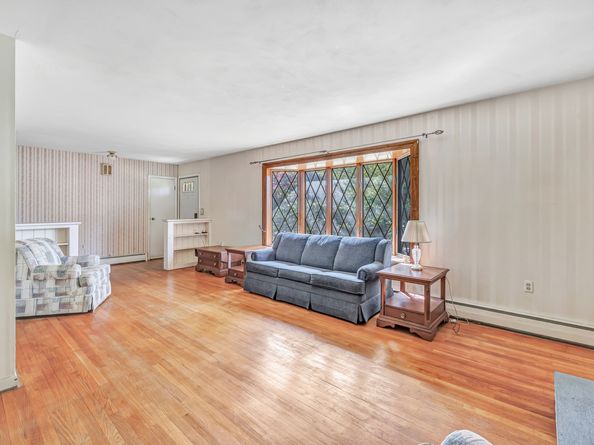 17 Old Orchard Lane, Trumbull CT 06611