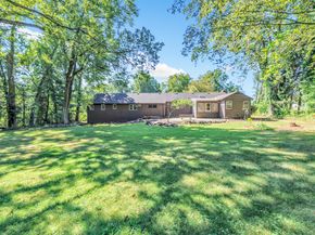 17 Old Orchard Lane, Trumbull CT 06611