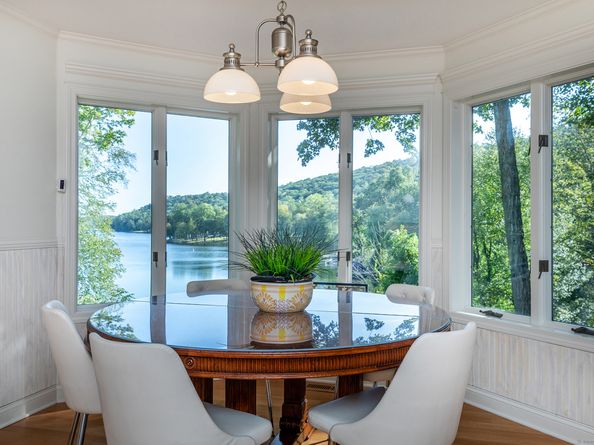 4 Harbour View Drive, New Fairfield CT 06812