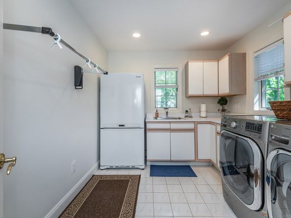 4 Harbour View Drive, New Fairfield CT 06812