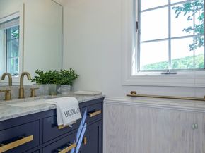 4 Harbour View Drive, New Fairfield CT 06812