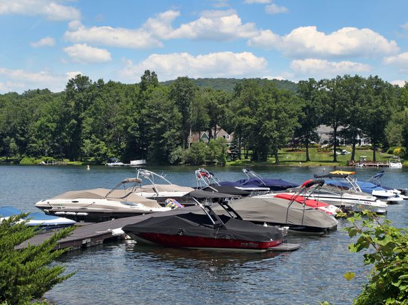 4 Harbour View Drive, New Fairfield CT 06812