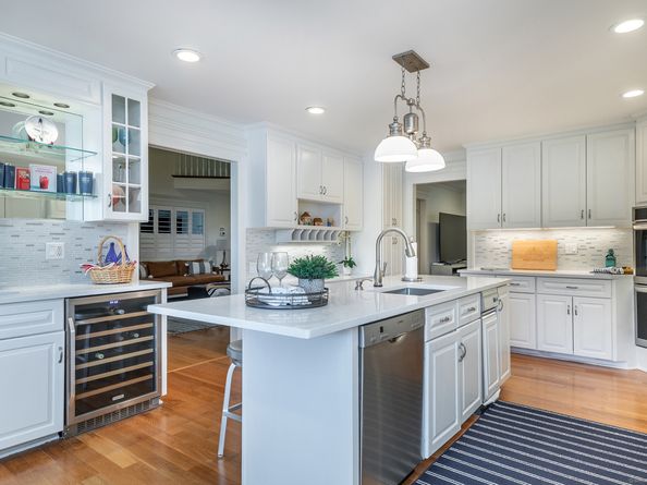 4 Harbour View Drive, New Fairfield CT 06812