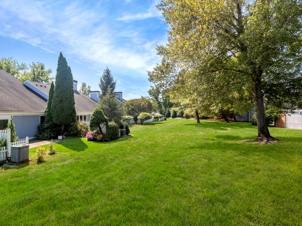 144 Lansdowne 144, Westport CT 06880