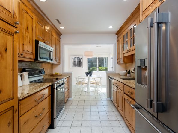 144 Lansdowne 144, Westport CT 06880