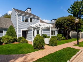 144 Lansdowne