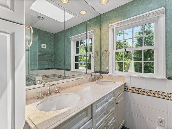 104 Putting Green Road, Fairfield CT 06825