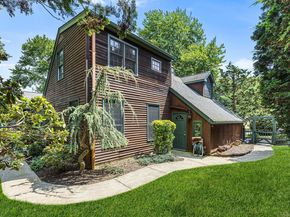 104 Putting Green Road, Fairfield CT 06825