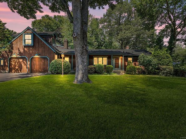 104 Putting Green Road, Fairfield CT 06825