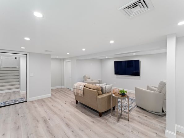 9 Arnold Lane, Norwalk CT 06853