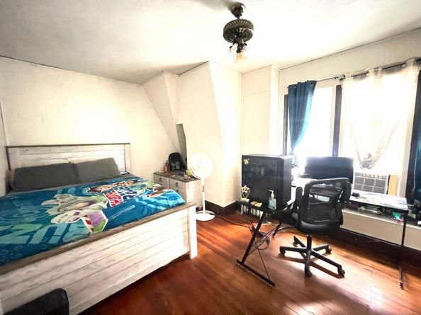 56 Pixlee Place, Bridgeport CT 06610