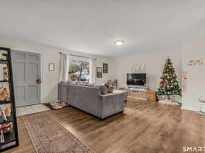 252 Bear Paw Road, Bridgeport CT 06606