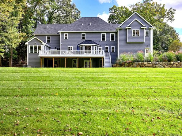 78 Old Tree Farm Lane, Trumbull CT 06611