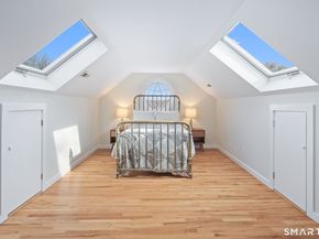 135 Comstock Hill Road, New Canaan CT 06840