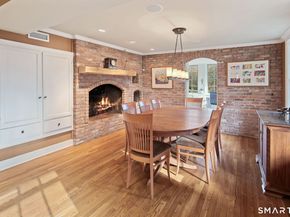 135 Comstock Hill Road, New Canaan CT 06840
