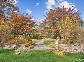 135 Comstock Hill Road, New Canaan CT 06840