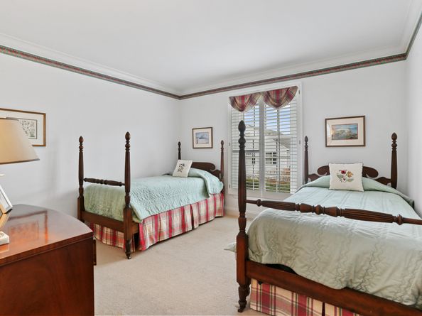 47 Bank Street 47, New Canaan CT 06840